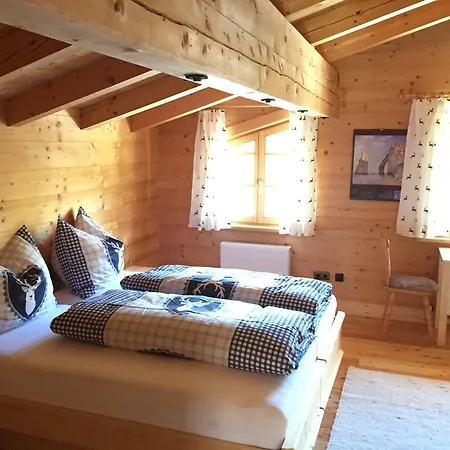 Tiroler Blockhaus Apartment Imst